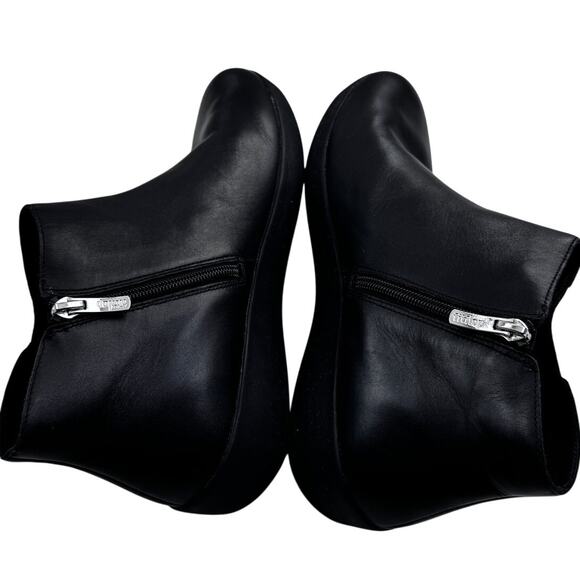 FitFlop Sumi Black Leather Classic Chic Comfort Ankle Booties Women's Size 11 - Picture 5 of 9